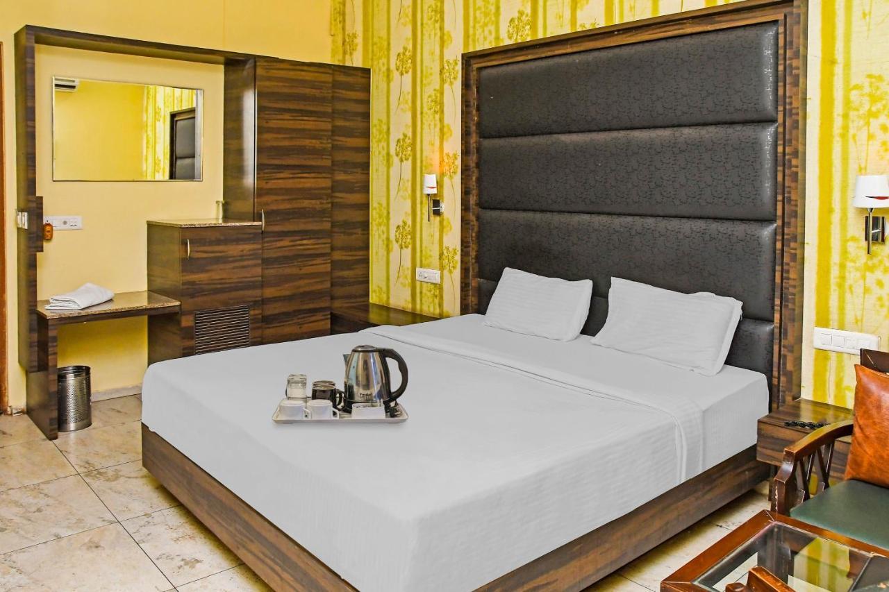 Townhouse 900 Hotel Surya Palace Bhilai Dış mekan fotoğraf