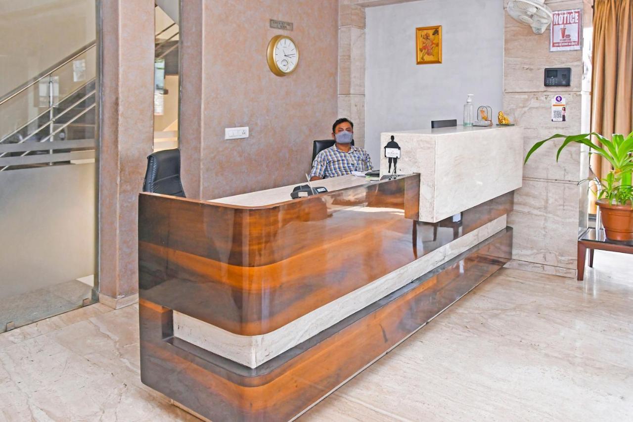 Townhouse 900 Hotel Surya Palace Bhilai Dış mekan fotoğraf