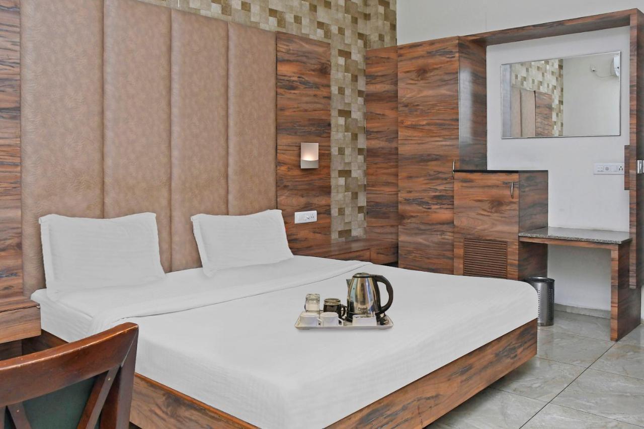 Townhouse 900 Hotel Surya Palace Bhilai Dış mekan fotoğraf